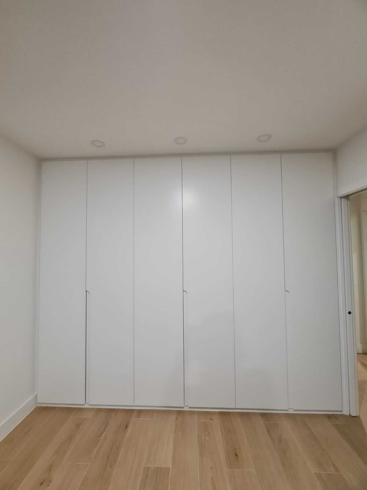 Mueble a medida instalado antes